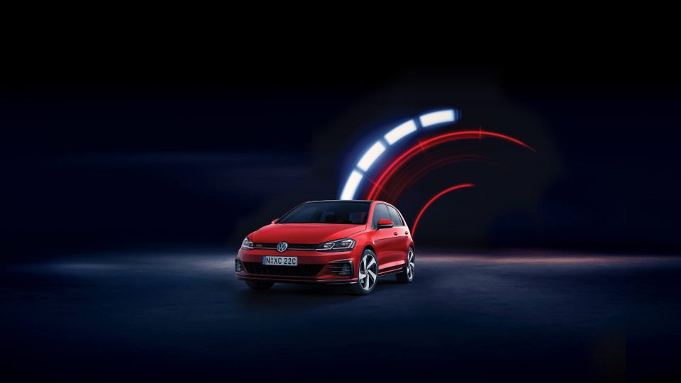 VW-Golf GTI-Features-Driver Assistance - Manoeuvre Braking